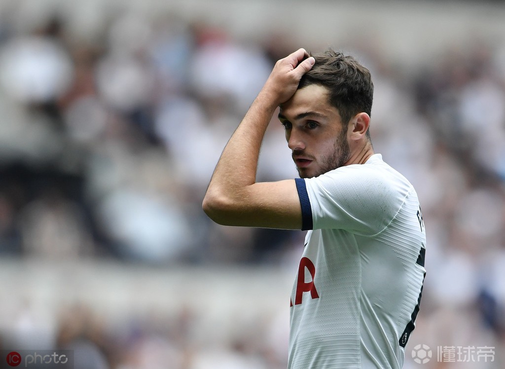 包含转会期塞维利亚调整名单以备欧冠;远射贴柱环节打磨;悬念犹存;训练强度明显提升的词条 包含转会期塞维利亚调整名单以备欧冠;远射贴柱环节打磨;悬念犹存;训练强度明显提升的词条