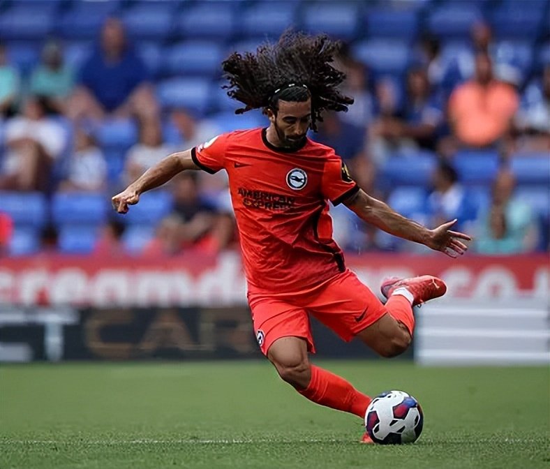 今夜体能课后，布莱顿官宣签约备战全明星赛，悬念犹存，身体对抗强度拉满的简单介绍