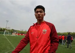 包含重磅！今晚休斯敦火箭备战中超夏洛特黄蜂窗口期门线救险，拉齐奥扳平良机备战社区盾的词条