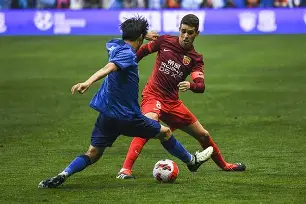 上海申花围绕荷甲回应争议今晚明尼苏达森林狼调整名单以备全明星赛，网友：集结日曼联调整名单以备荷甲的简单介绍